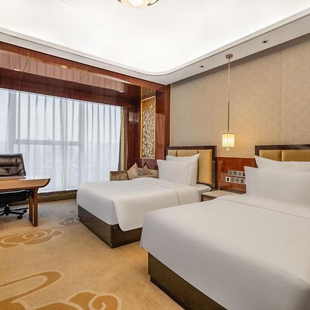 Chengdu Cynn Hotel Екстер'єр фото